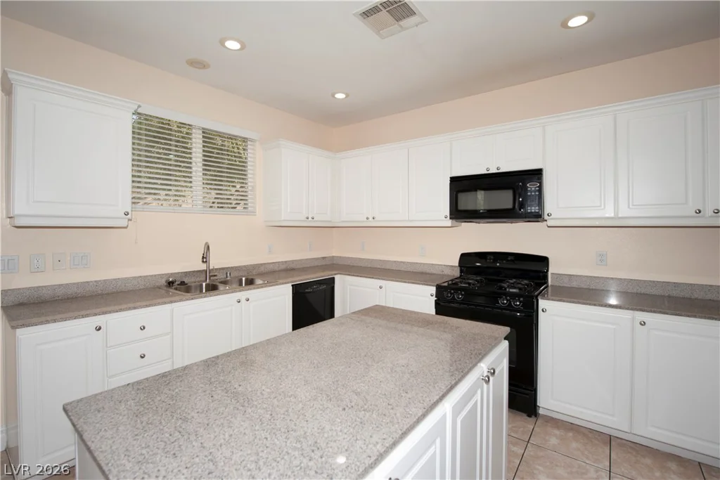 9689 Kampsville, Las Vegas, NV 89148