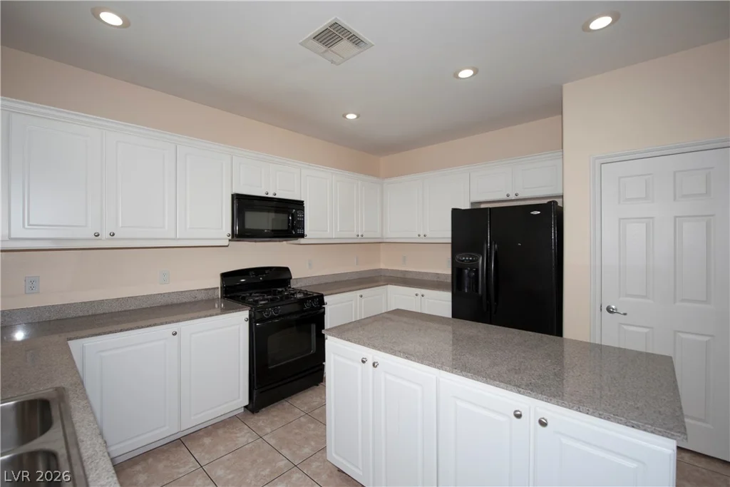 9689 Kampsville, Las Vegas, NV 89148