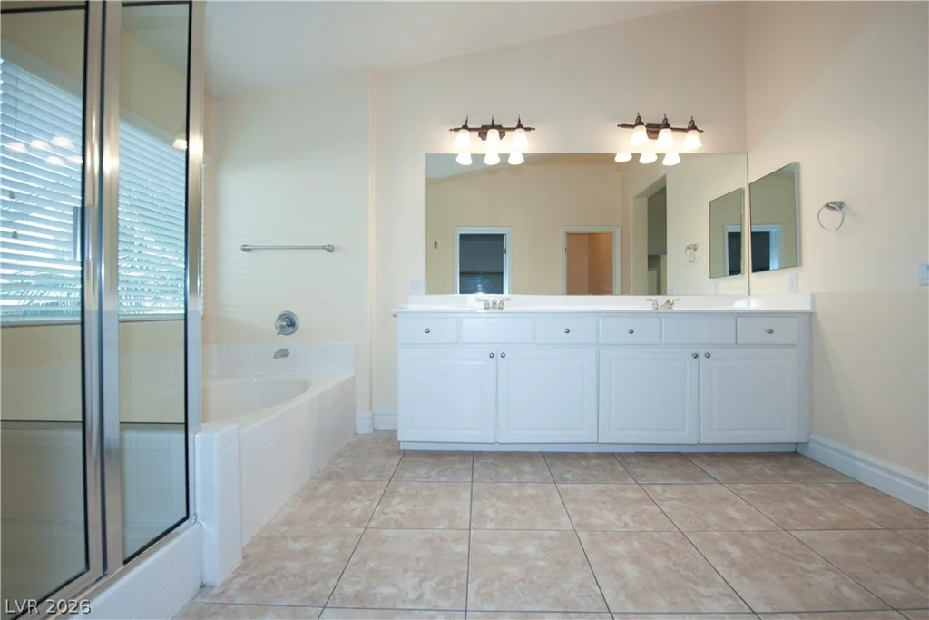 9689 Kampsville, Las Vegas, NV 89148