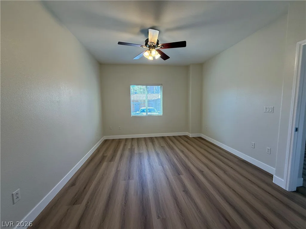 7701 Robindale, Las Vegas, NV 89113