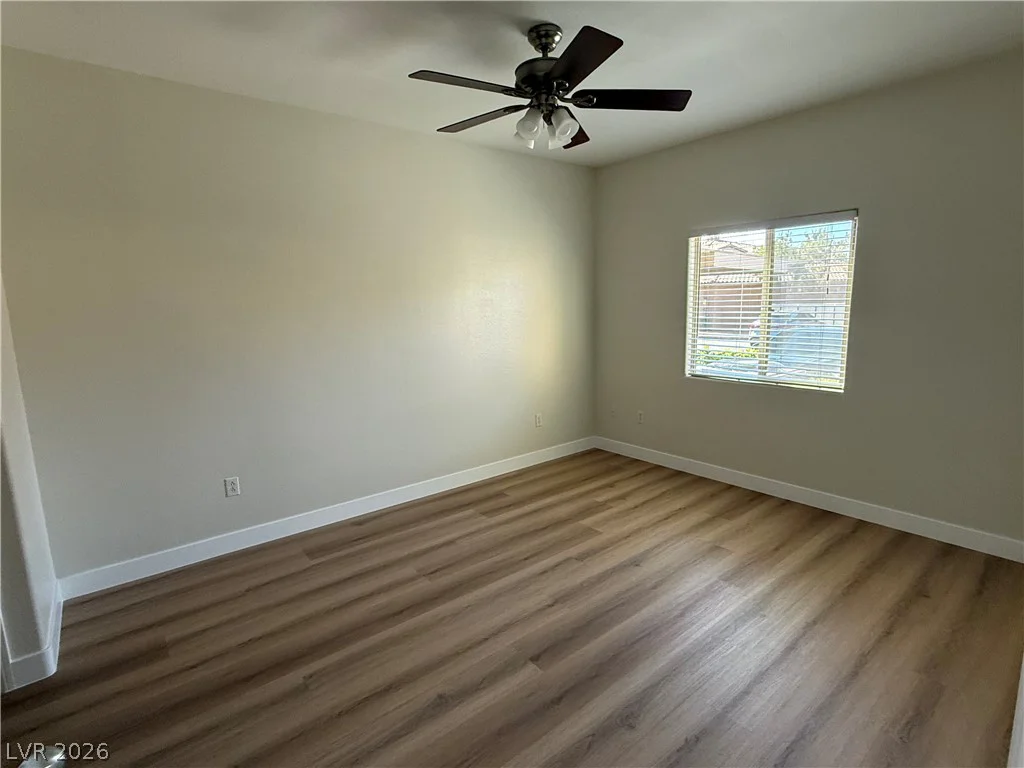 7701 Robindale, Las Vegas, NV 89113