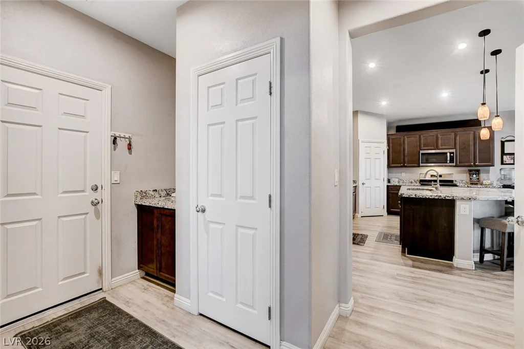 4830 Shady Chestnut, Las Vegas, NV 89131