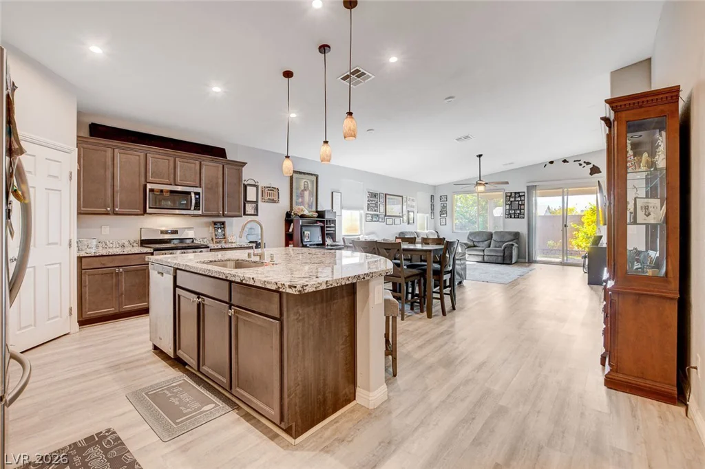 4830 Shady Chestnut, Las Vegas, NV 89131