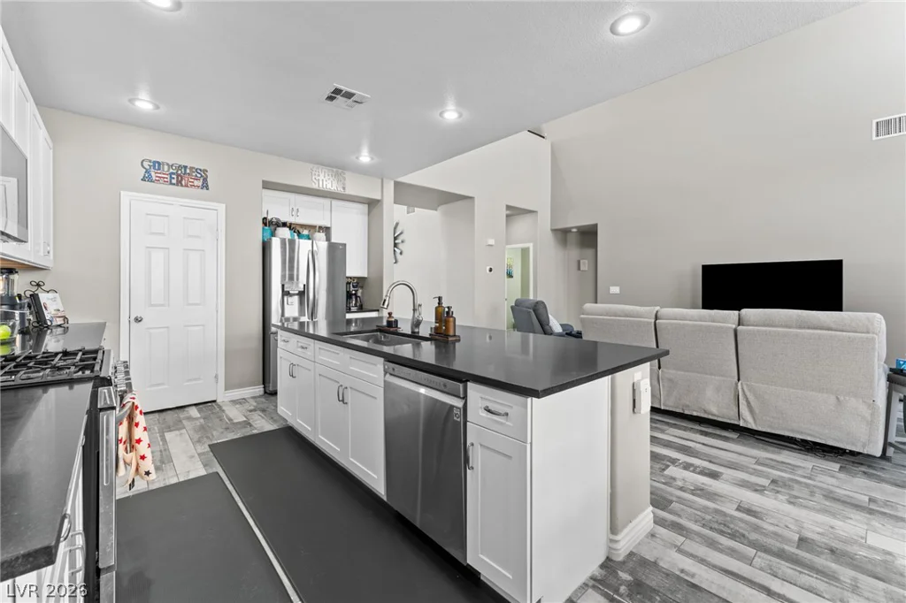 5642 Almocita, Las Vegas, NV 89141