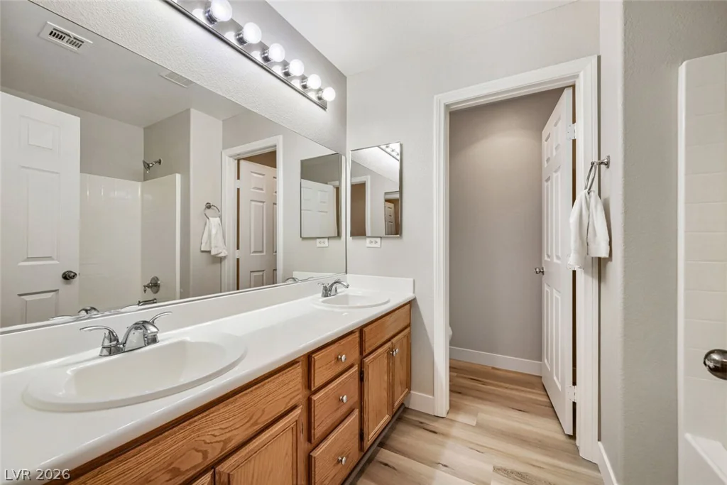 5809 Craigmore, North Las Vegas, NV 89031