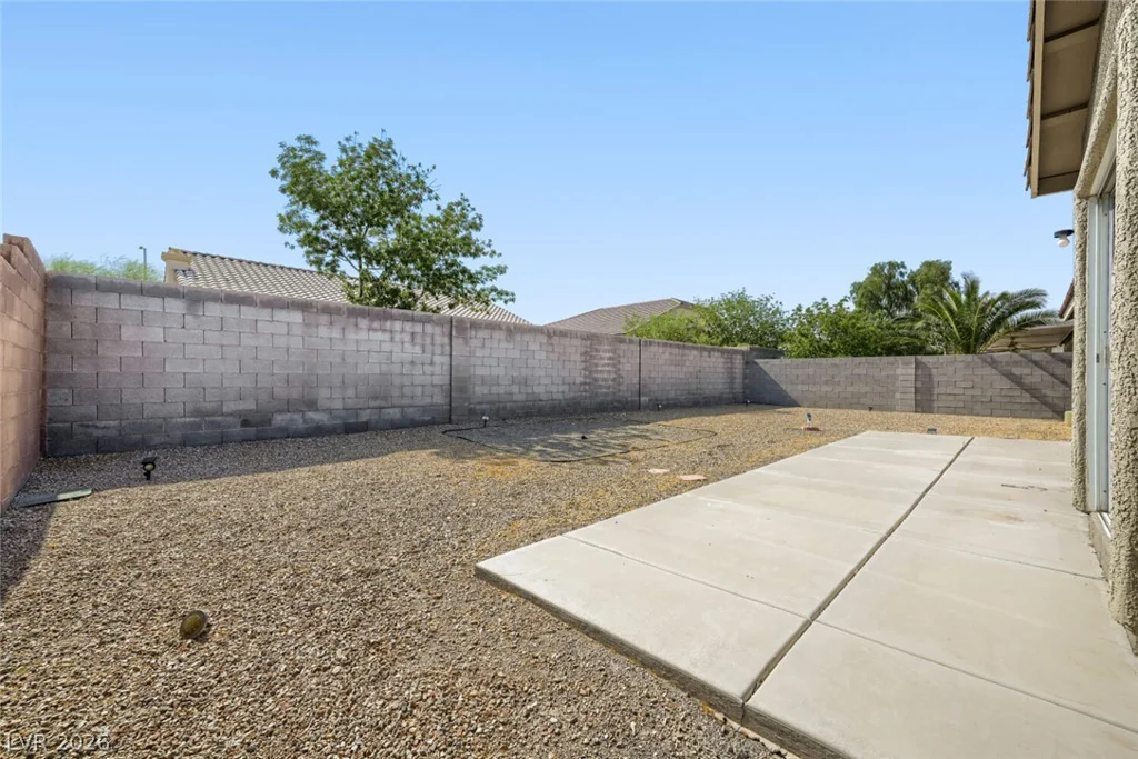 5809 Craigmore, North Las Vegas, NV 89031