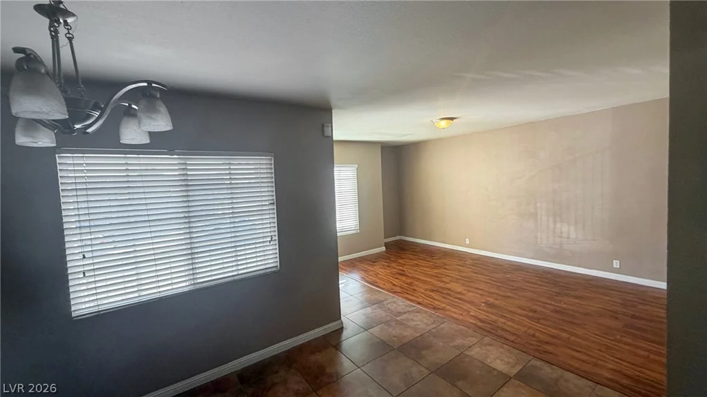 6920 Dunsbach, Las Vegas, NV 89156
