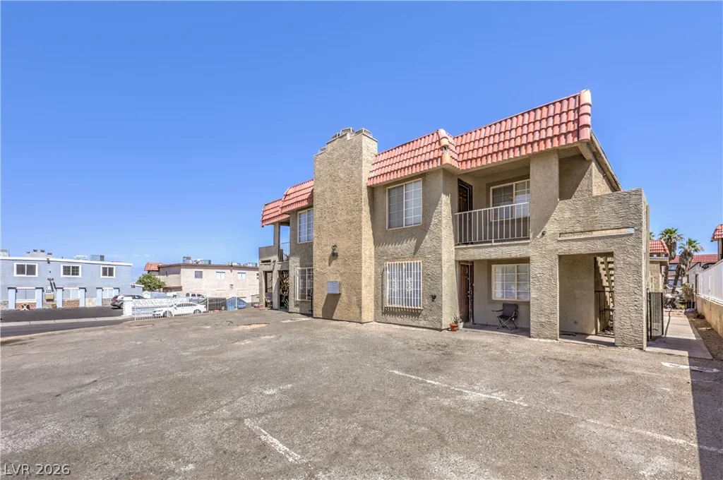 6920 Dunsbach, Las Vegas, NV 89156