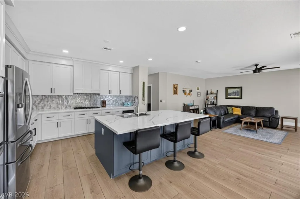 9304 Empire Rock, Las Vegas, NV 89143