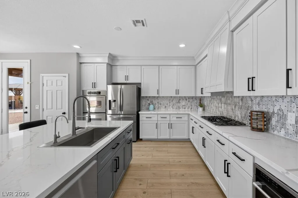 9304 Empire Rock, Las Vegas, NV 89143