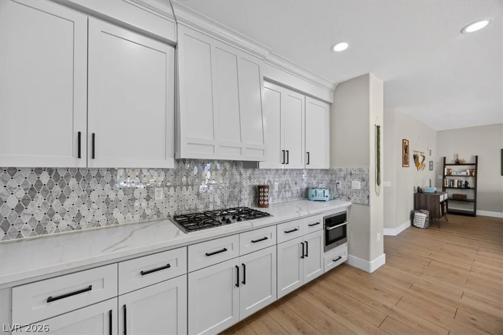 9304 Empire Rock, Las Vegas, NV 89143