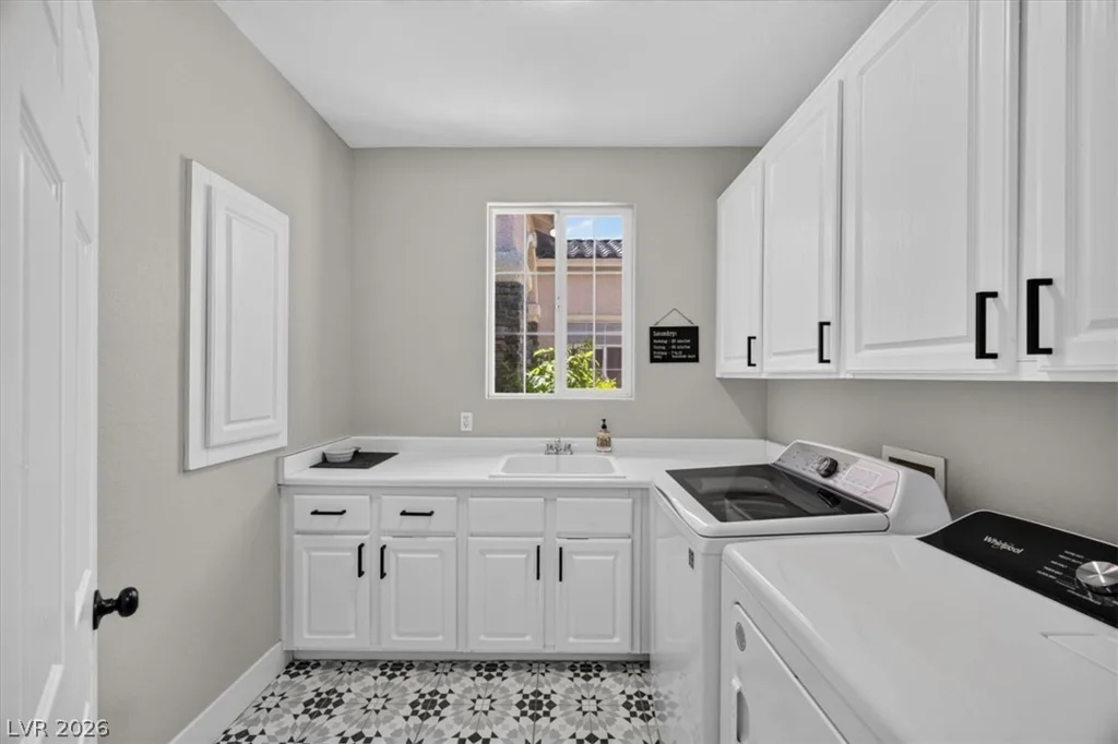 9304 Empire Rock, Las Vegas, NV 89143