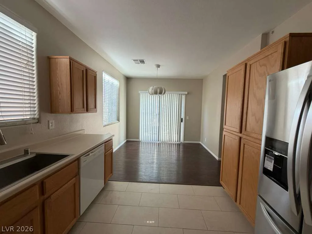 7783 Crystal Village, Las Vegas, NV 89113
