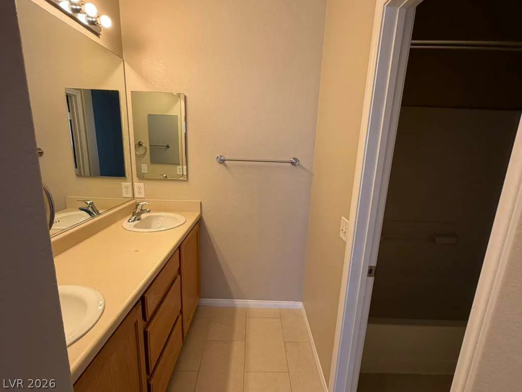7783 Crystal Village, Las Vegas, NV 89113