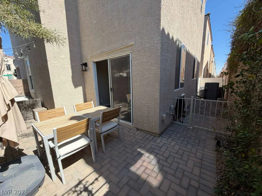 7783 Crystal Village, Las Vegas, NV 89113