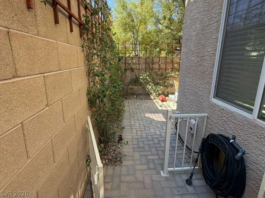 7783 Crystal Village, Las Vegas, NV 89113
