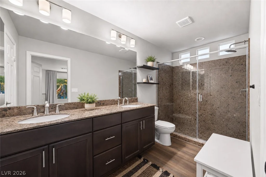 5752 Rolling Dale, Las Vegas, NV 89139