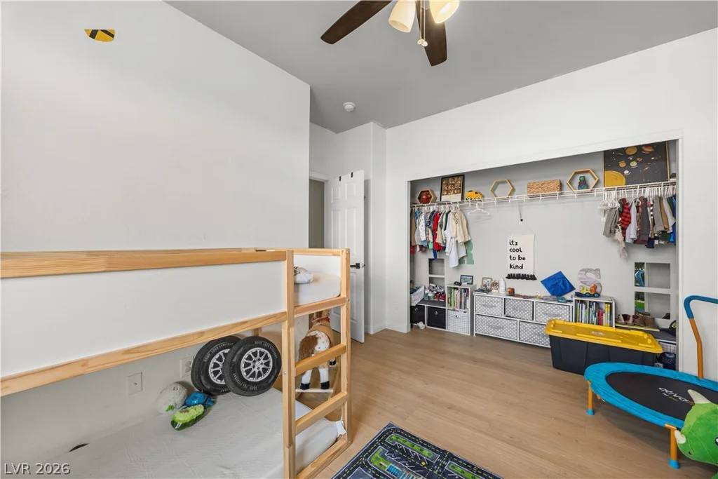 5752 Rolling Dale, Las Vegas, NV 89139