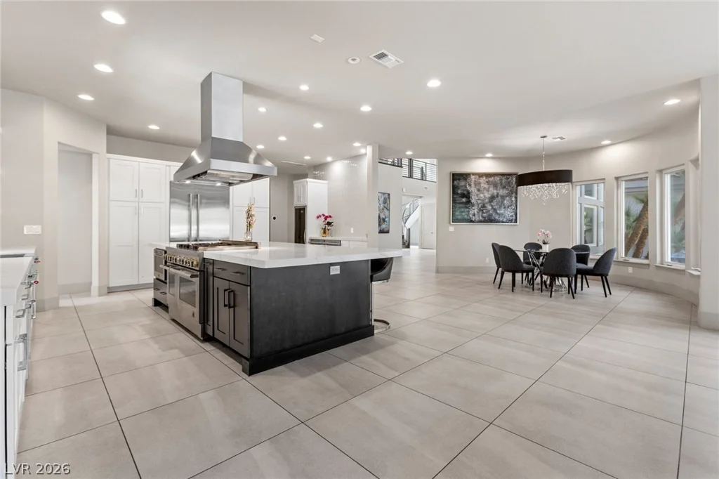 1912 Redbird, Las Vegas, NV 89134