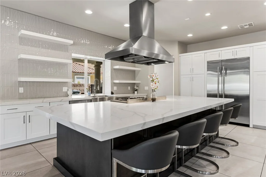 1912 Redbird, Las Vegas, NV 89134