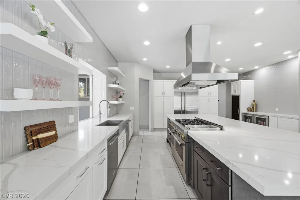 1912 Redbird, Las Vegas, NV 89134