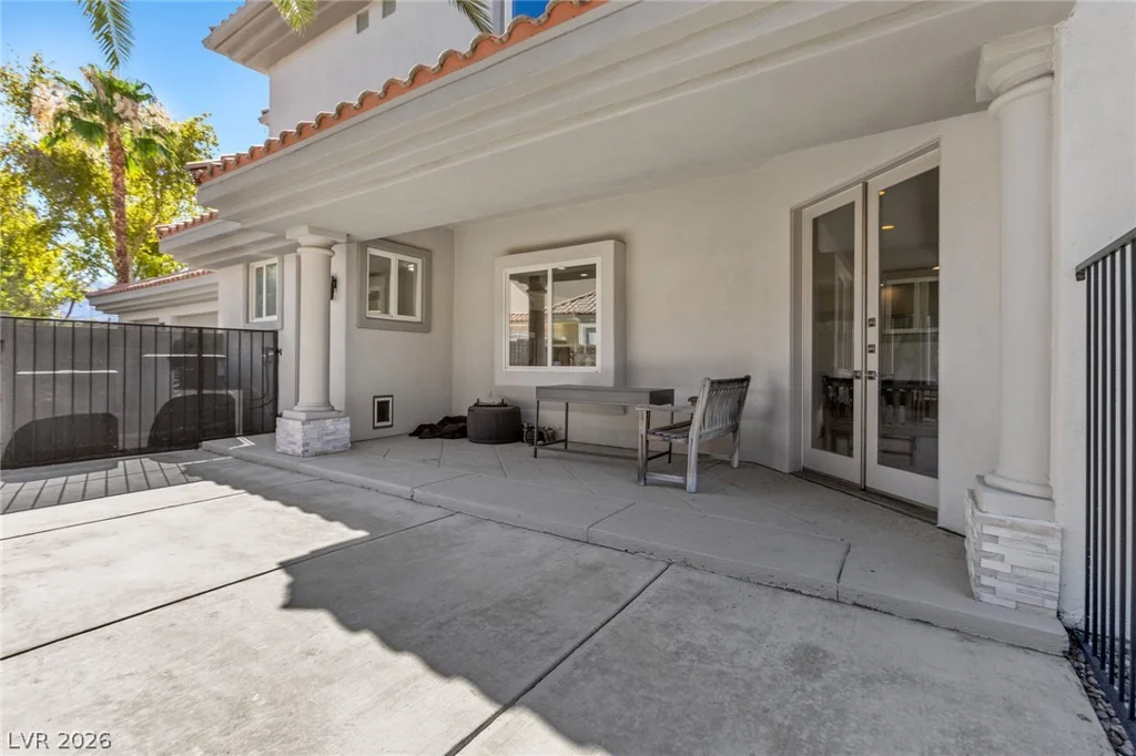 1912 Redbird, Las Vegas, NV 89134