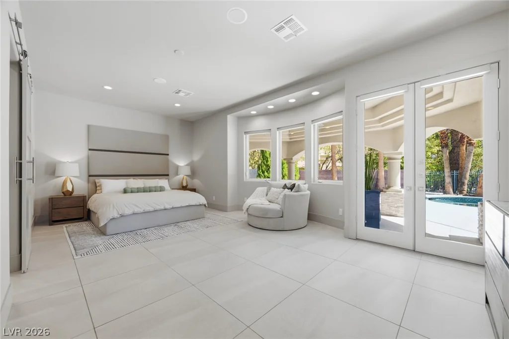 1912 Redbird, Las Vegas, NV 89134