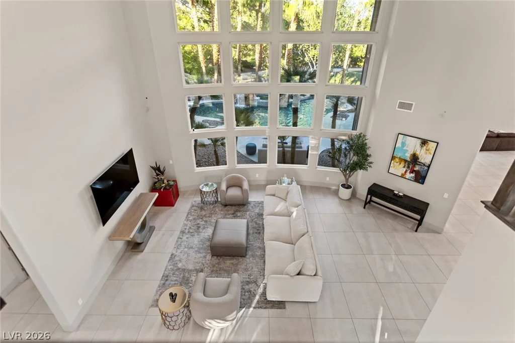 1912 Redbird, Las Vegas, NV 89134