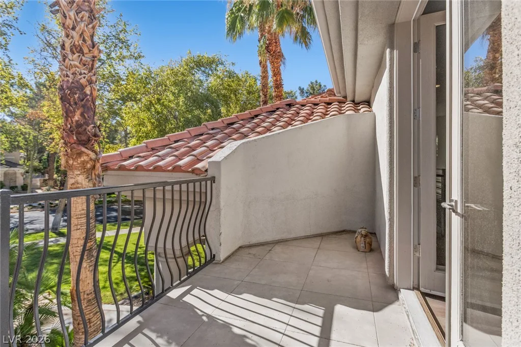 1912 Redbird, Las Vegas, NV 89134