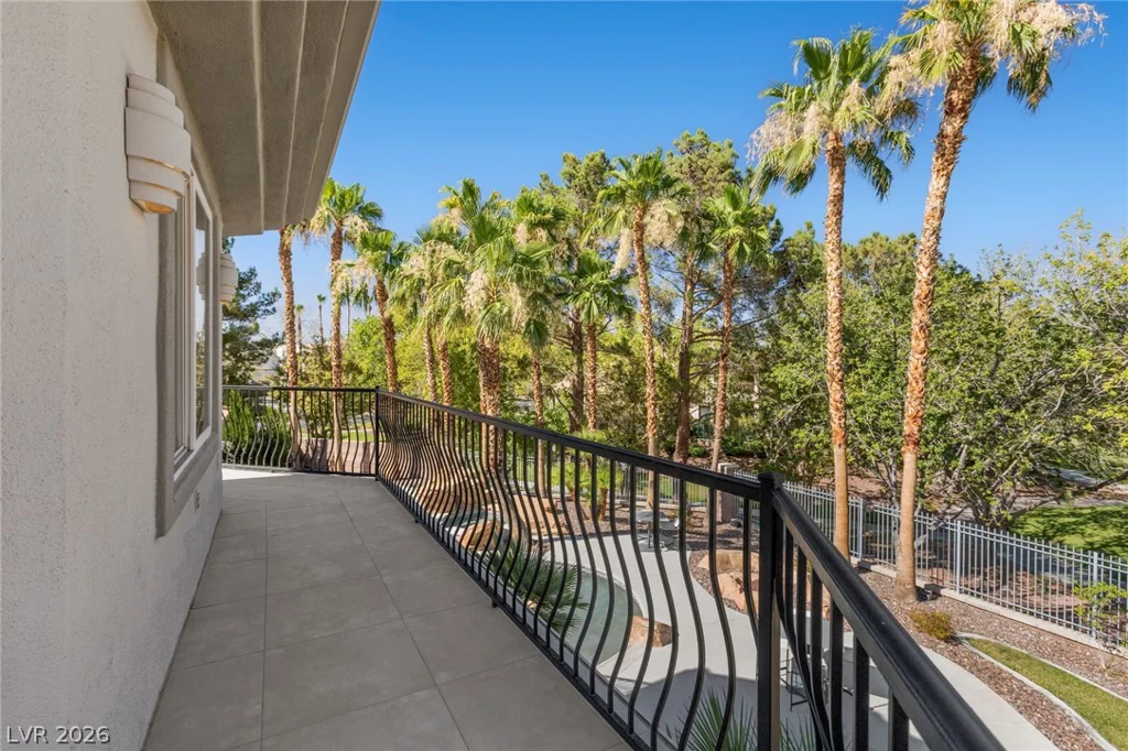 1912 Redbird, Las Vegas, NV 89134