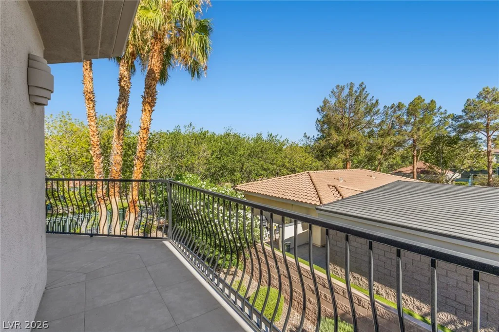 1912 Redbird, Las Vegas, NV 89134