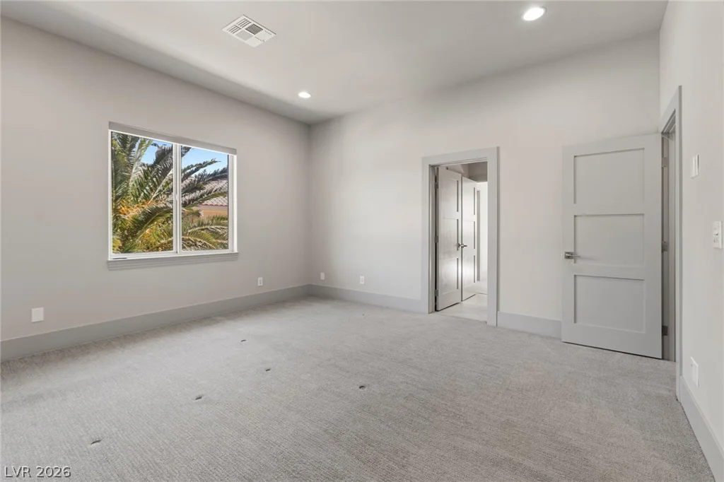 1912 Redbird, Las Vegas, NV 89134