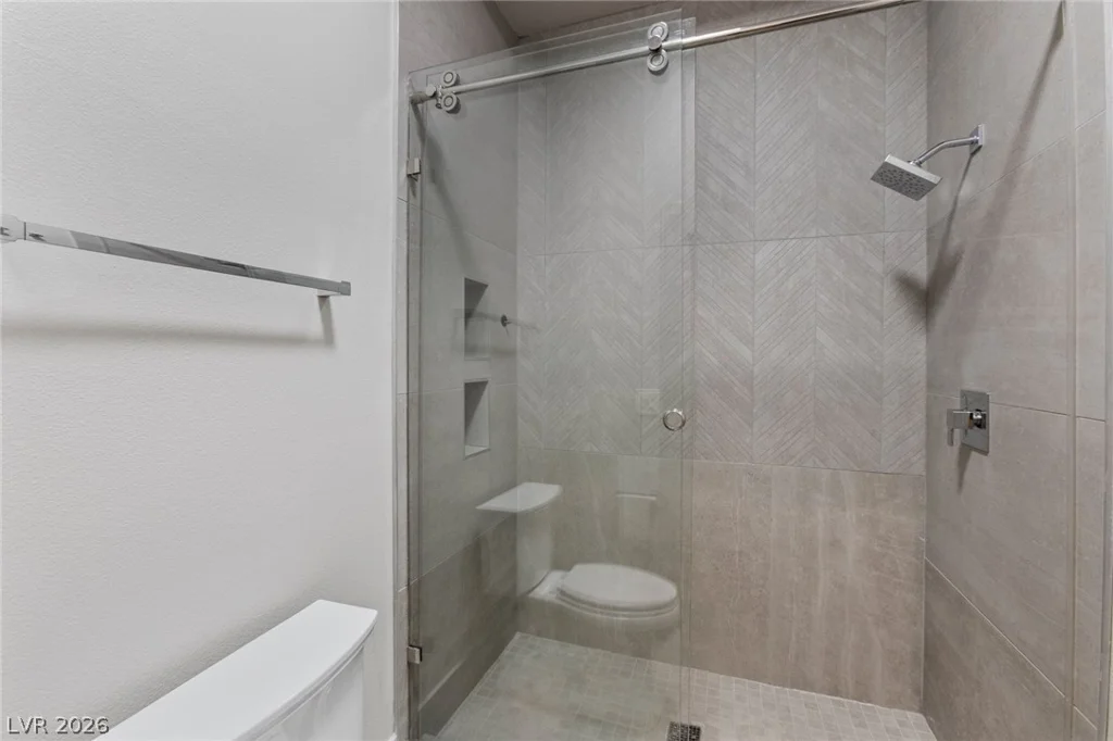 1912 Redbird, Las Vegas, NV 89134