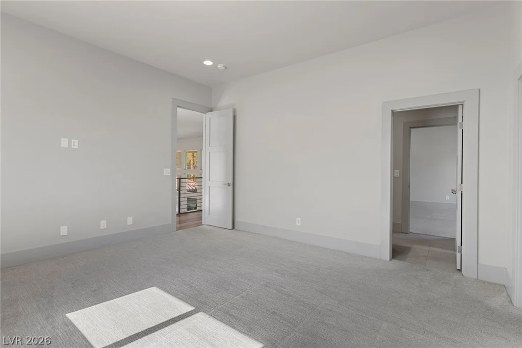 1912 Redbird, Las Vegas, NV 89134