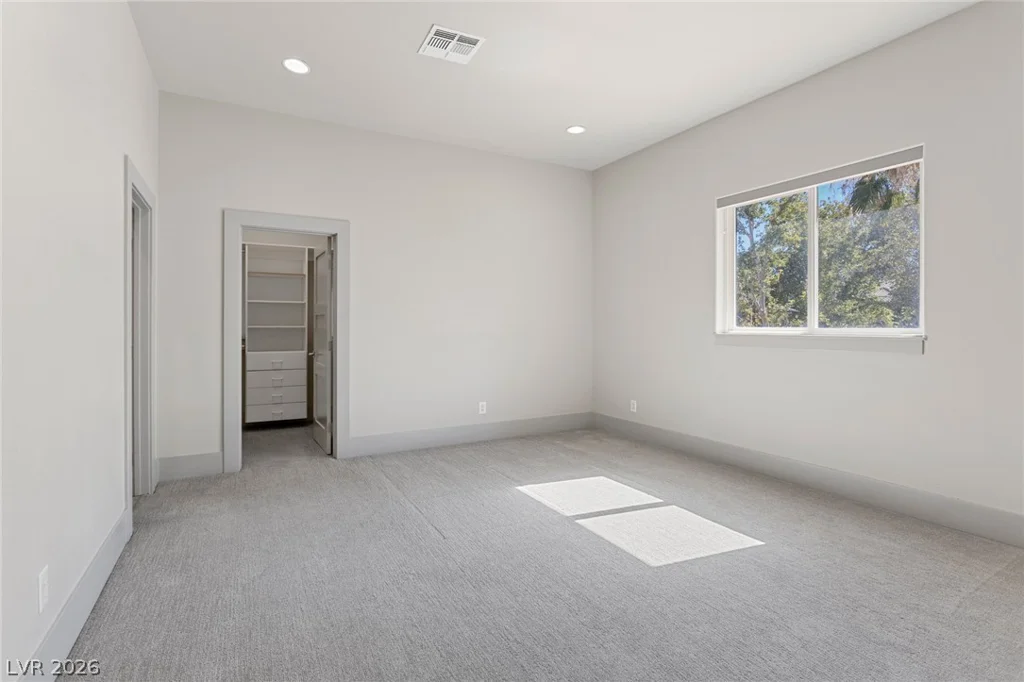 1912 Redbird, Las Vegas, NV 89134
