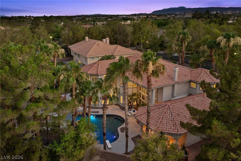 1912 Redbird, Las Vegas, NV 89134