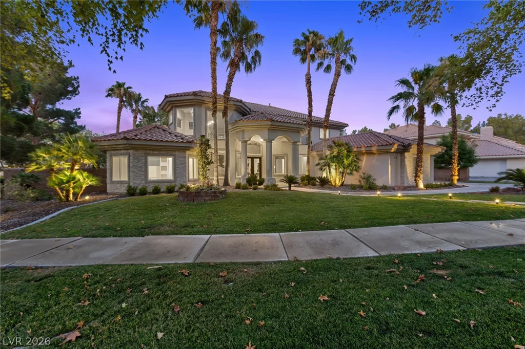 1912 Redbird, Las Vegas, NV 89134