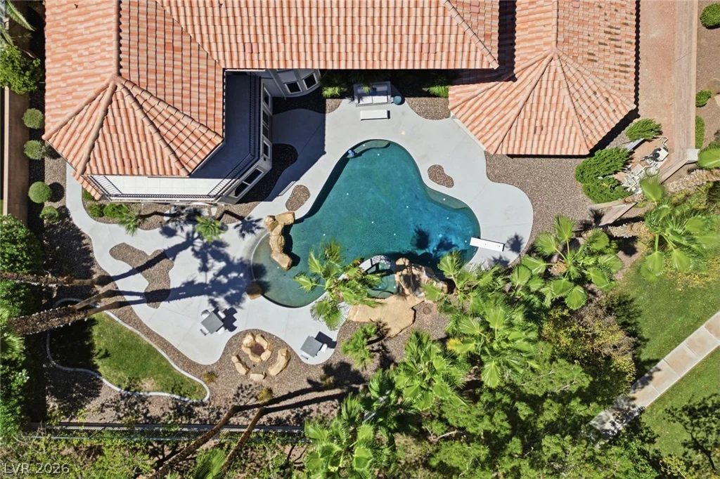 1912 Redbird, Las Vegas, NV 89134