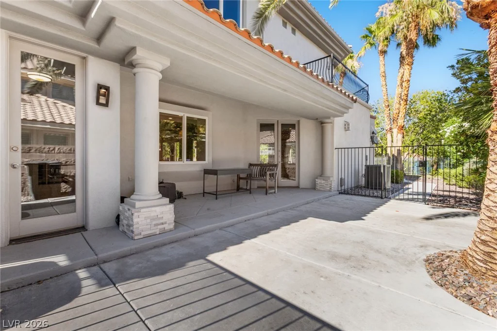1912 Redbird, Las Vegas, NV 89134