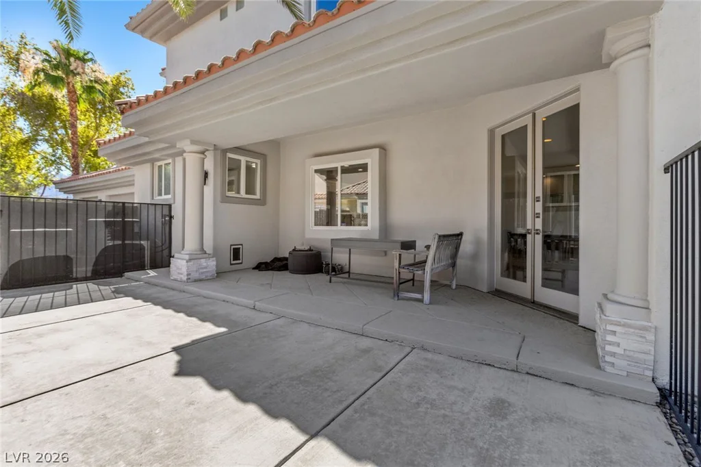 1912 Redbird, Las Vegas, NV 89134
