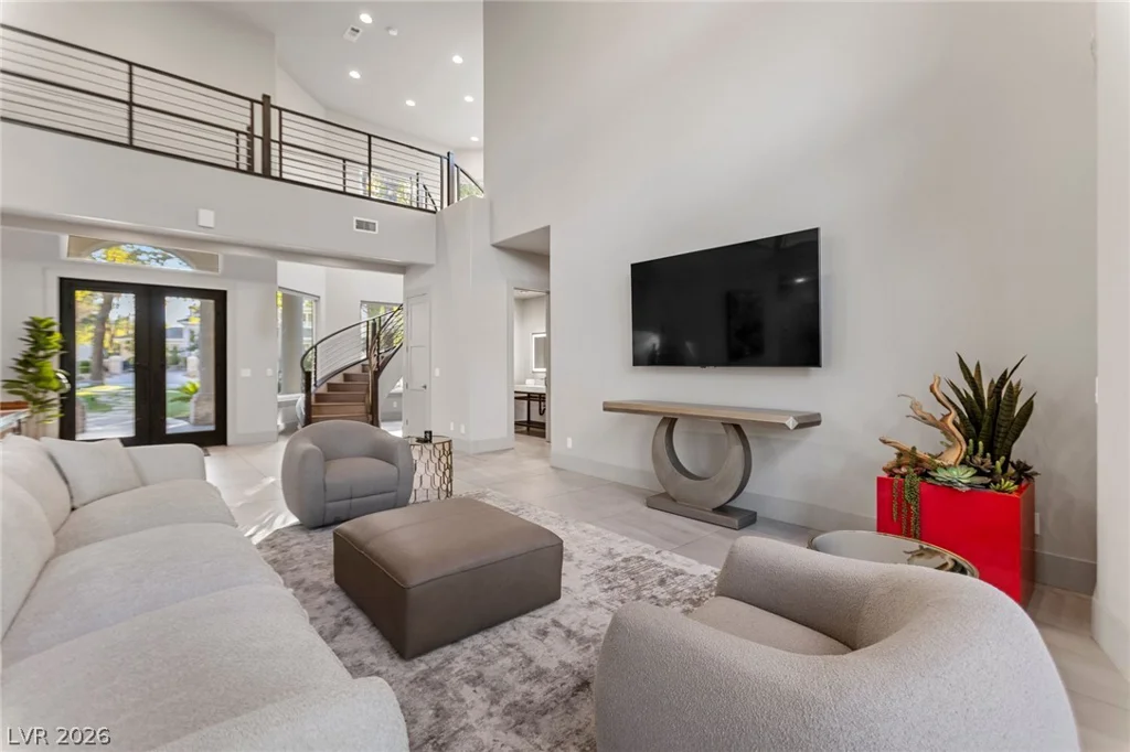 1912 Redbird, Las Vegas, NV 89134