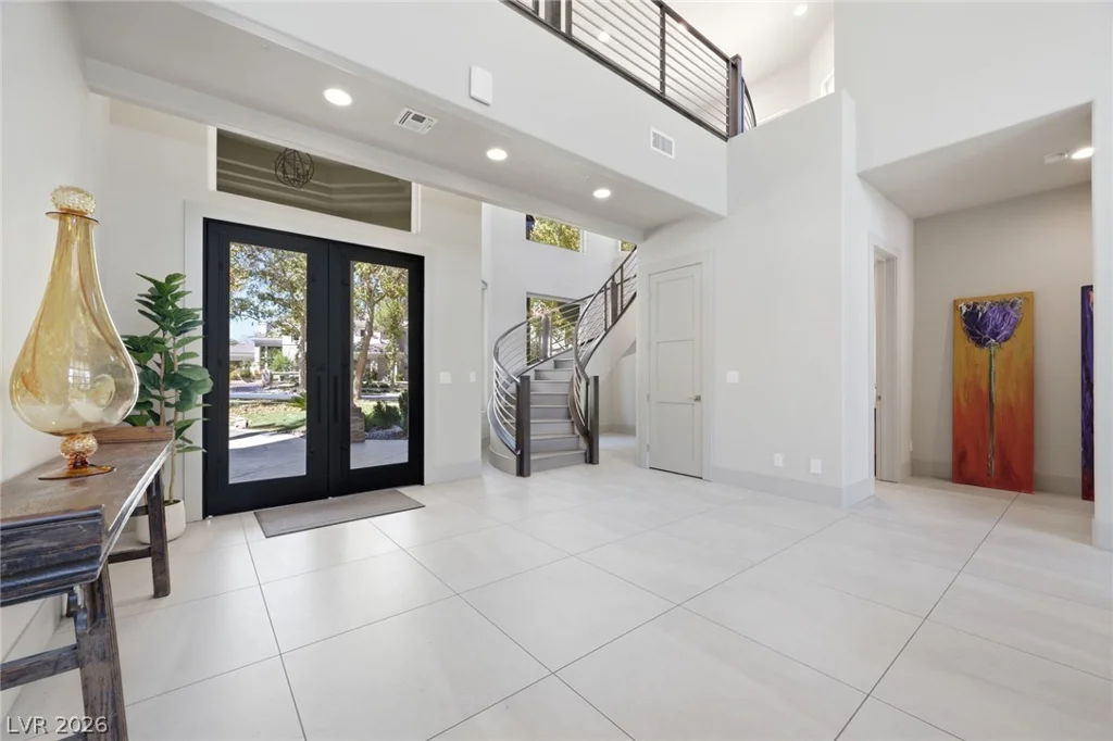 1912 Redbird, Las Vegas, NV 89134