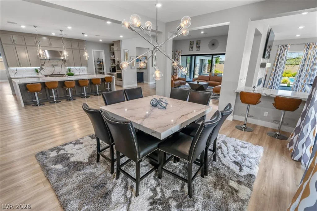 8320 Carlingford, Las Vegas, NV 89113