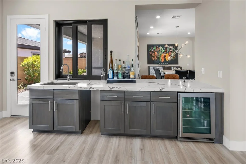 8320 Carlingford, Las Vegas, NV 89113