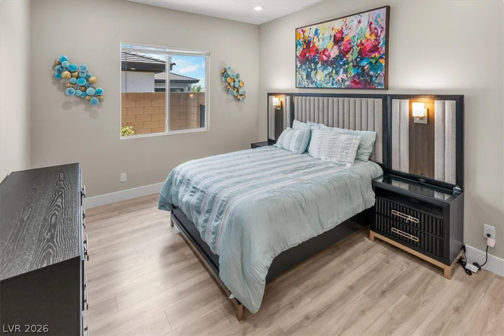 8320 Carlingford, Las Vegas, NV 89113