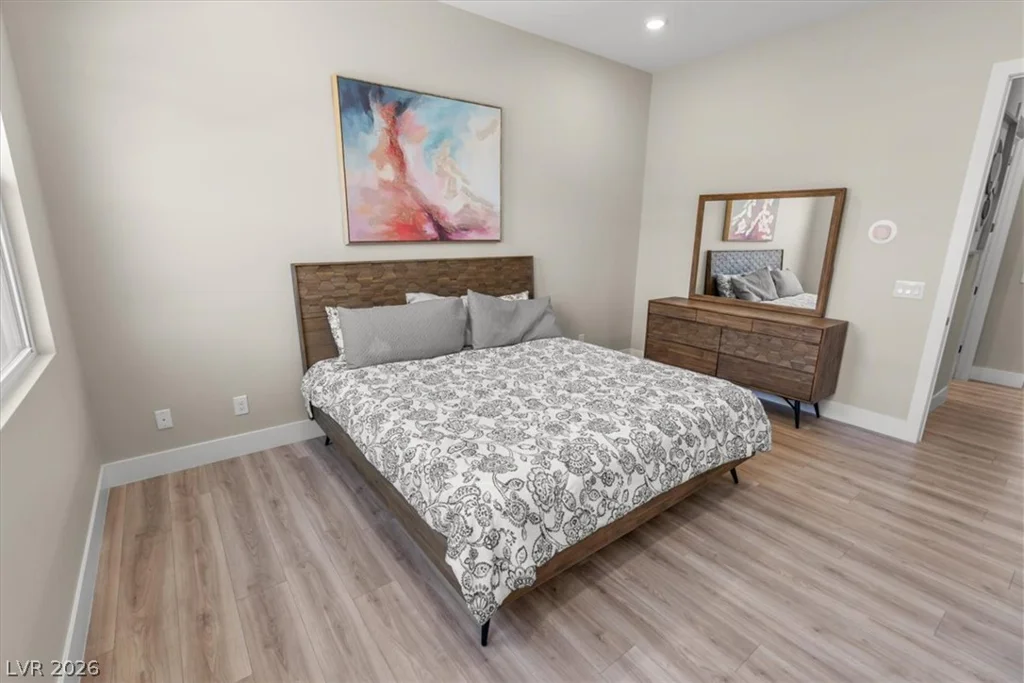 8320 Carlingford, Las Vegas, NV 89113