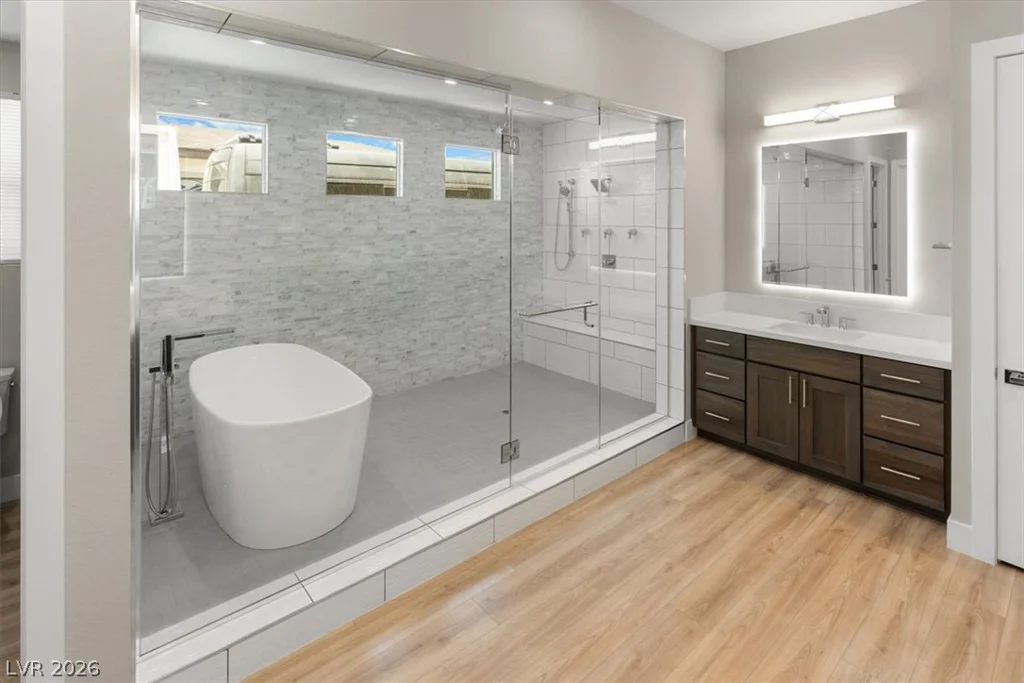 8320 Carlingford, Las Vegas, NV 89113