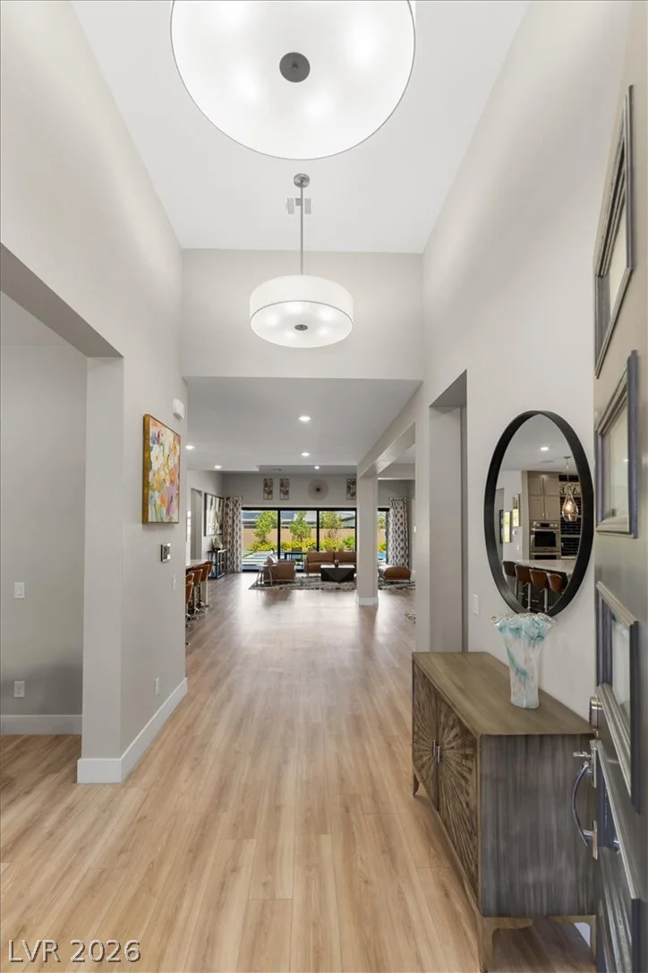 8320 Carlingford, Las Vegas, NV 89113