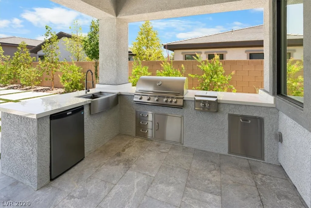 8320 Carlingford, Las Vegas, NV 89113