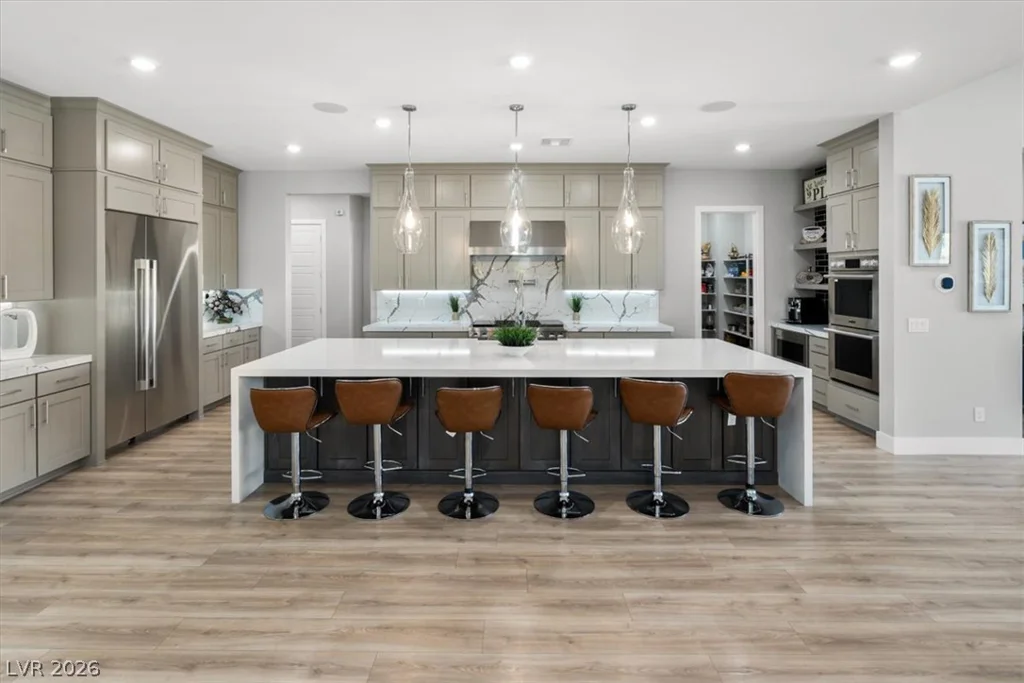 8320 Carlingford, Las Vegas, NV 89113